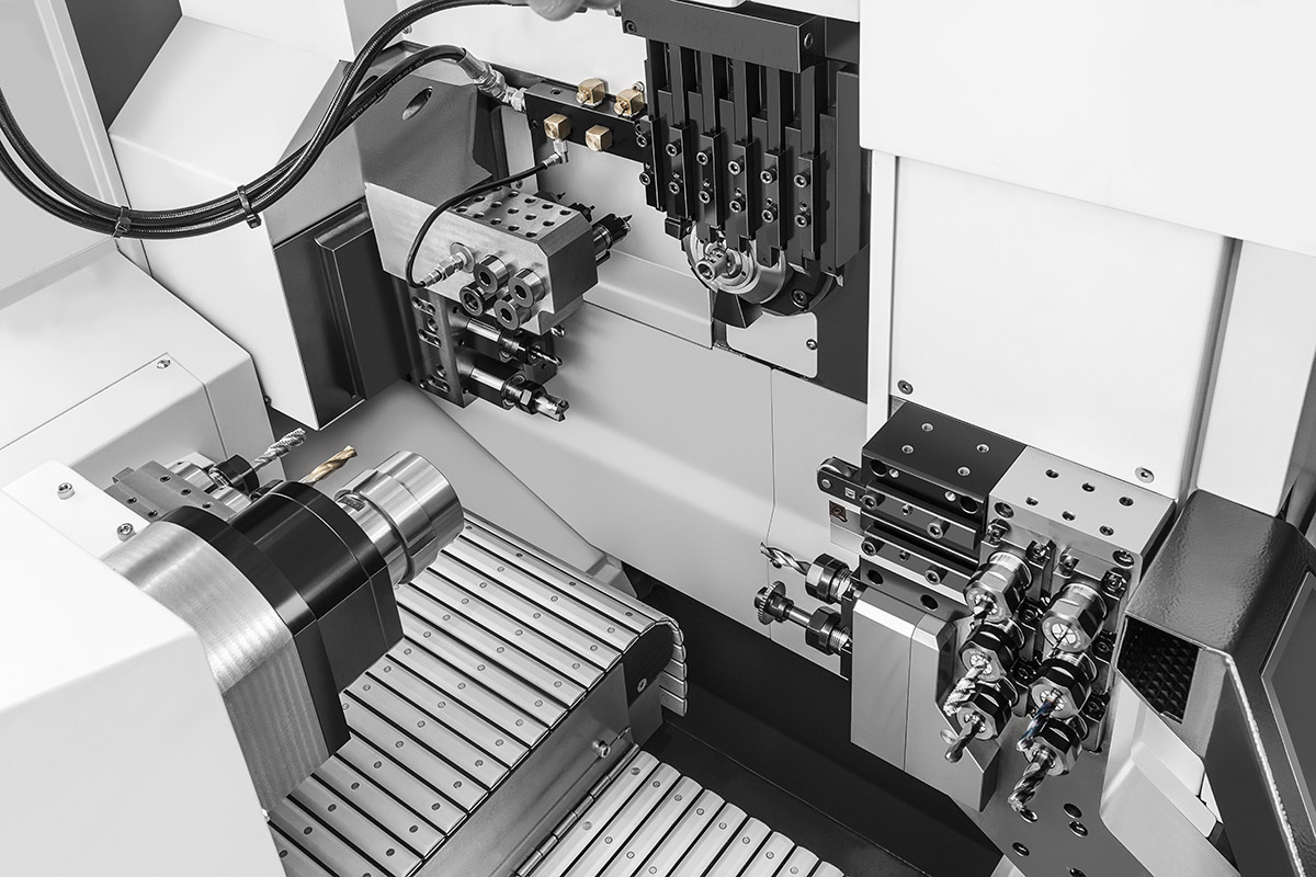 Spațiul de lucru al strungului Hanwha XM20